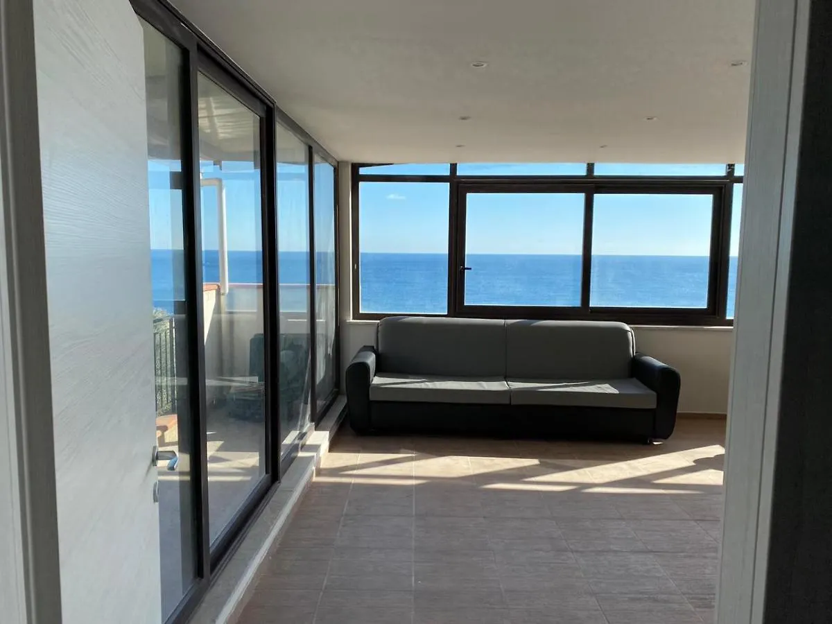 Nick & Santo'S Holiday Homes B&B Giardini Naxos 0*,  Italy