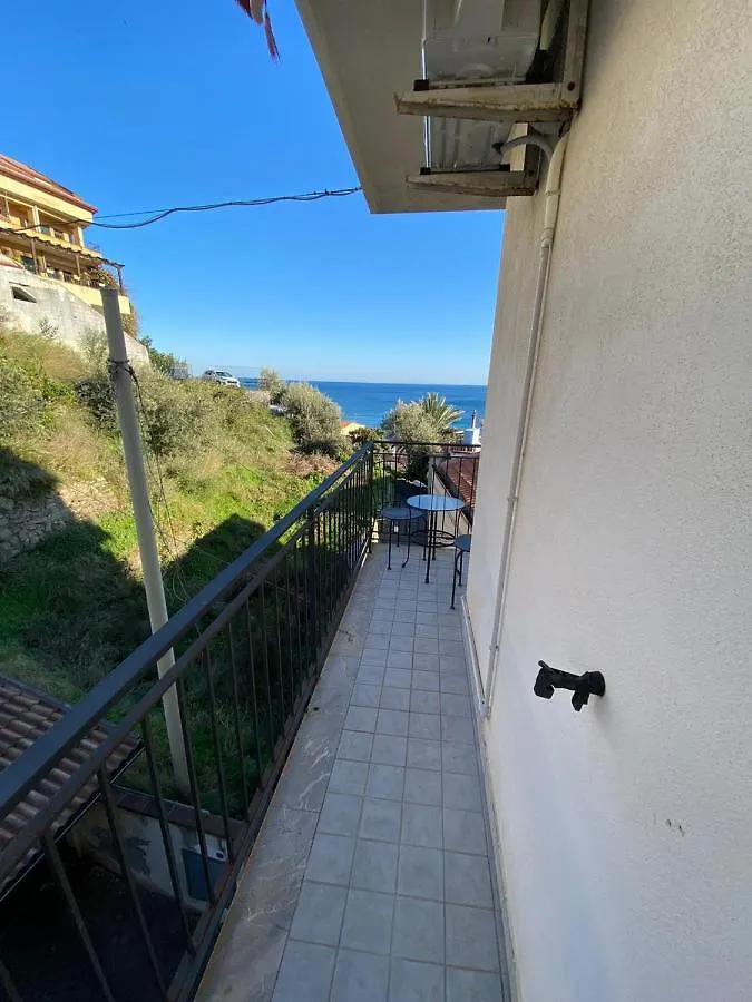 Nick & Santo'S Holiday Homes B&B Giardini Naxos 0*,
