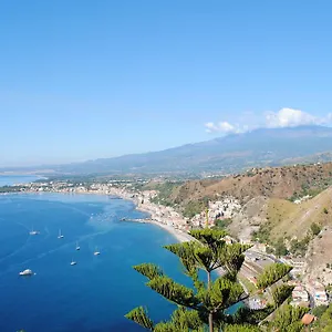 Tiziana Giardini-Naxos